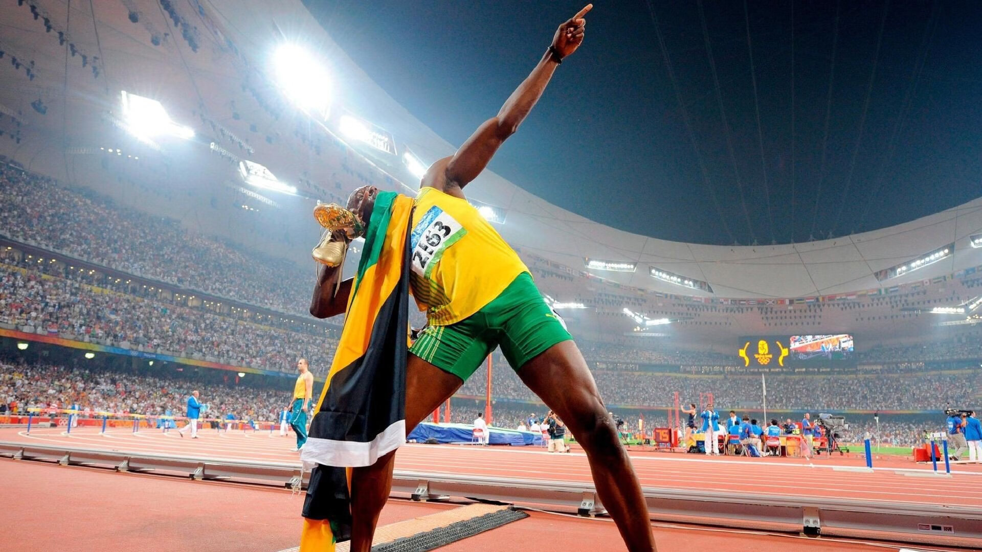 爱游戏注册-穆古鲁扎连续二十场比赛得分超过持续失利，拜仁不断突破！引发球迷热议